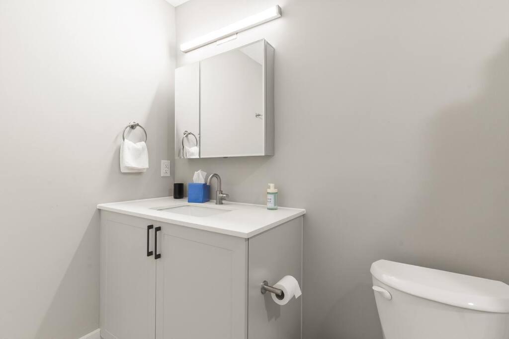 Nolibs, By Fishtown, Lux King Bed, Fast Wifi, Sleeps 4ppl, Piers Apartment