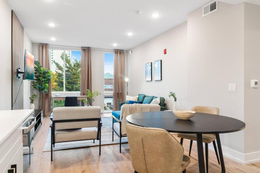 Apartment Nolibs, By Fishtown, Lux King Bed, Fast Wifi, Sleeps 4ppl, Piers Philadelphia