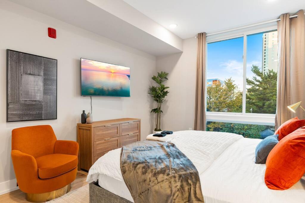 Apartment Nolibs, By Fishtown, Lux King Bed, Fast Wifi, Sleeps 4ppl, Piers